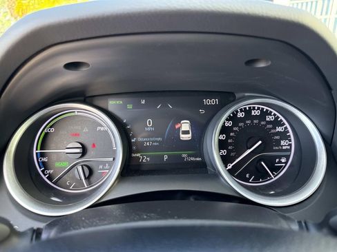 Used 2022 Toyota Camry XLE image 26