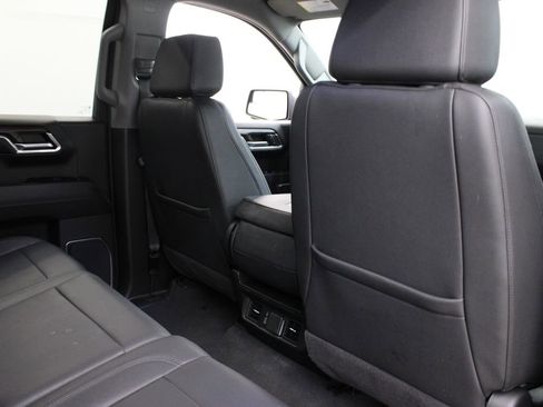 Used 2025 GMC Sierra 1500 SLT AWD/4WD image 22