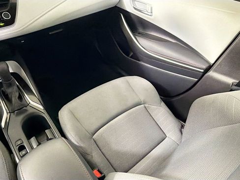 Used 2025 Toyota Corolla SE image 26