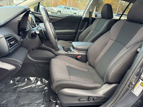 Used 2024 Subaru Outback Premium image 13