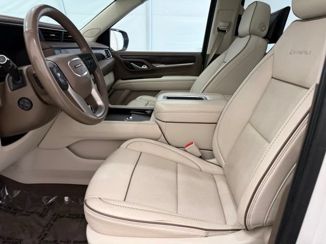 Used 2021 GMC Yukon Denali w/ Denali Ultimate Package AWD/4WD image 15