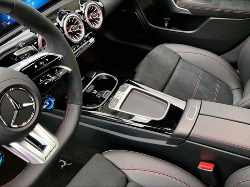 New 2026 Mercedes-Benz CLA 35 AMG 4MATIC image 8