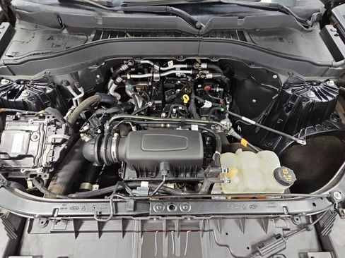 Used 2021 Ford Explorer XLT RWD image 43