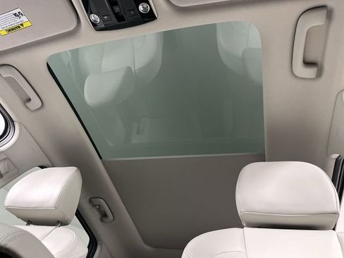 Certified 2025 Kia Sorento EX w/ Panoramic Sunroof Package FWD image 22