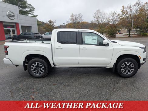 New 2026 Nissan Frontier SV image 8