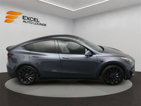 Used 2023 Tesla Model Y Performance image 51