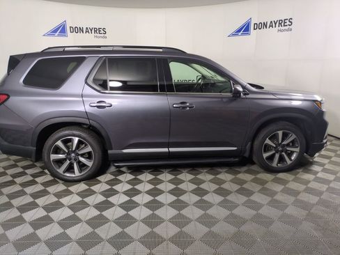 Certified 2024 Honda Pilot Elite image 9