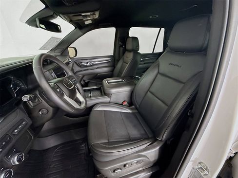 Used 2021 GMC Yukon Denali image 5