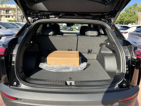 New 2026 Chevrolet Blazer EV LT image 24