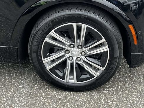 Used 2024 Cadillac Lyriq Luxury AWD/4WD image 8