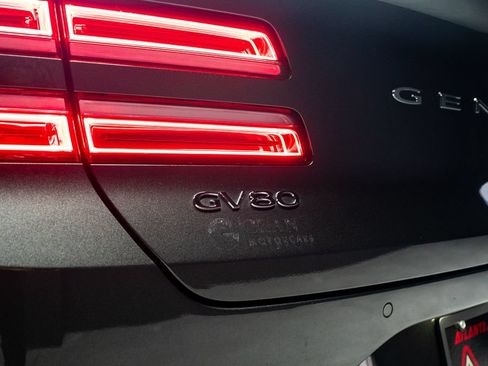Used 2025 Genesis GV80 2.5T Prestige AWD/4WD image 24