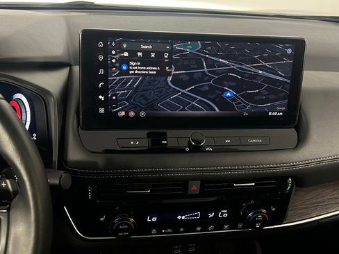 Used 2024 Nissan Rogue Platinum image 19