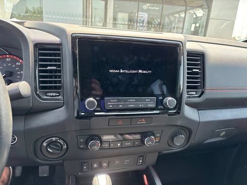 Used 2023 Nissan Frontier PRO-4X w/ Pro Convenience Package AWD/4WD image 9