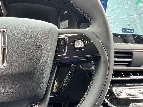 New 2026 Lincoln Corsair Premiere image 19