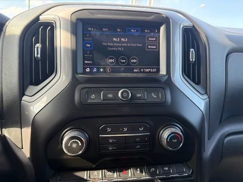 Used 2021 Chevrolet Silverado 1500 Custom RWD image 10