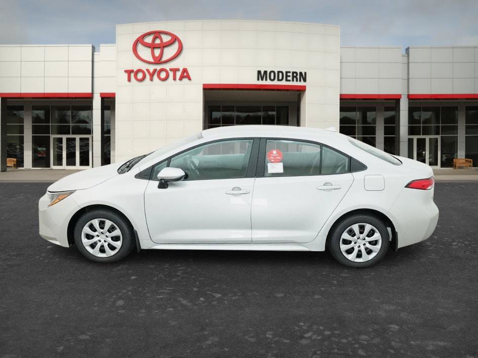 New 2027 Toyota Corolla LE FWD image 2