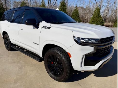 Used 2021 Chevrolet Tahoe Z71 w/ Rear Media and Nav Package image 5