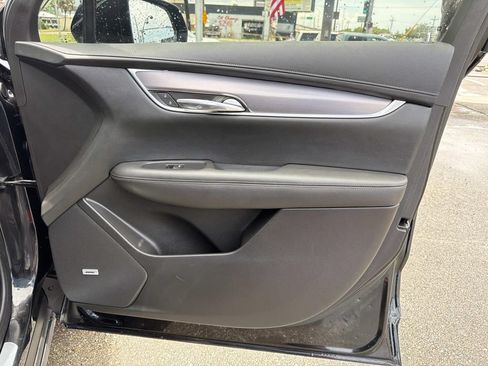 Used 2022 Cadillac XT6 Luxury FWD image 15