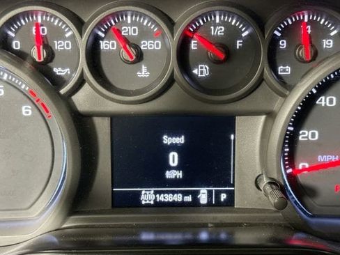 Used 2019 Chevrolet Silverado 1500 Custom Trail Boss w/ Custom Convenience Package AWD/4WD image 12