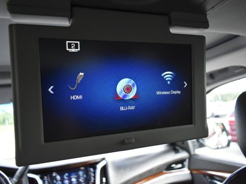 Used 2020 Cadillac Escalade Premium Luxury AWD/4WD image 45