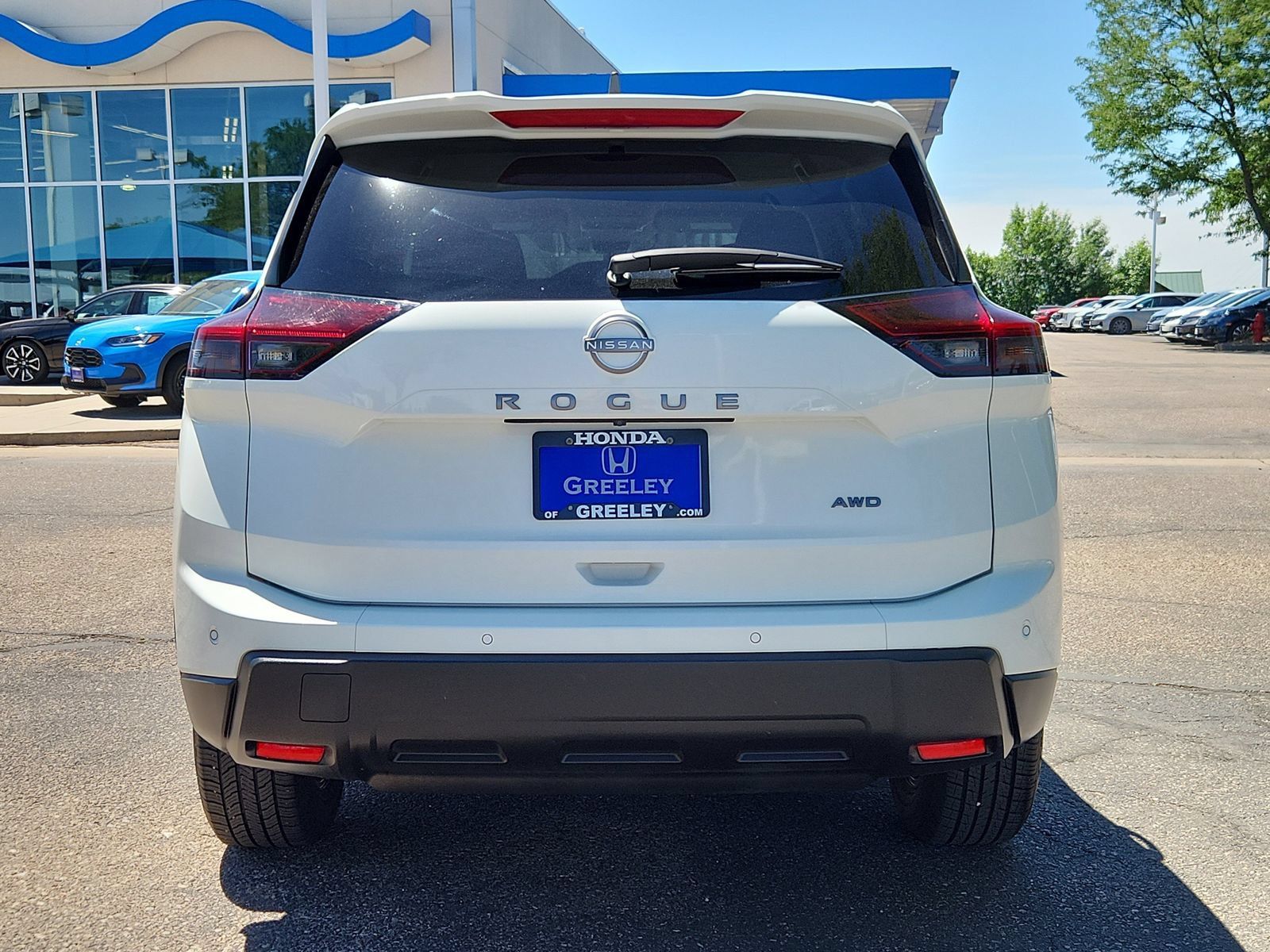 Used 2024 Nissan Rogue S AWD/4WD image 4