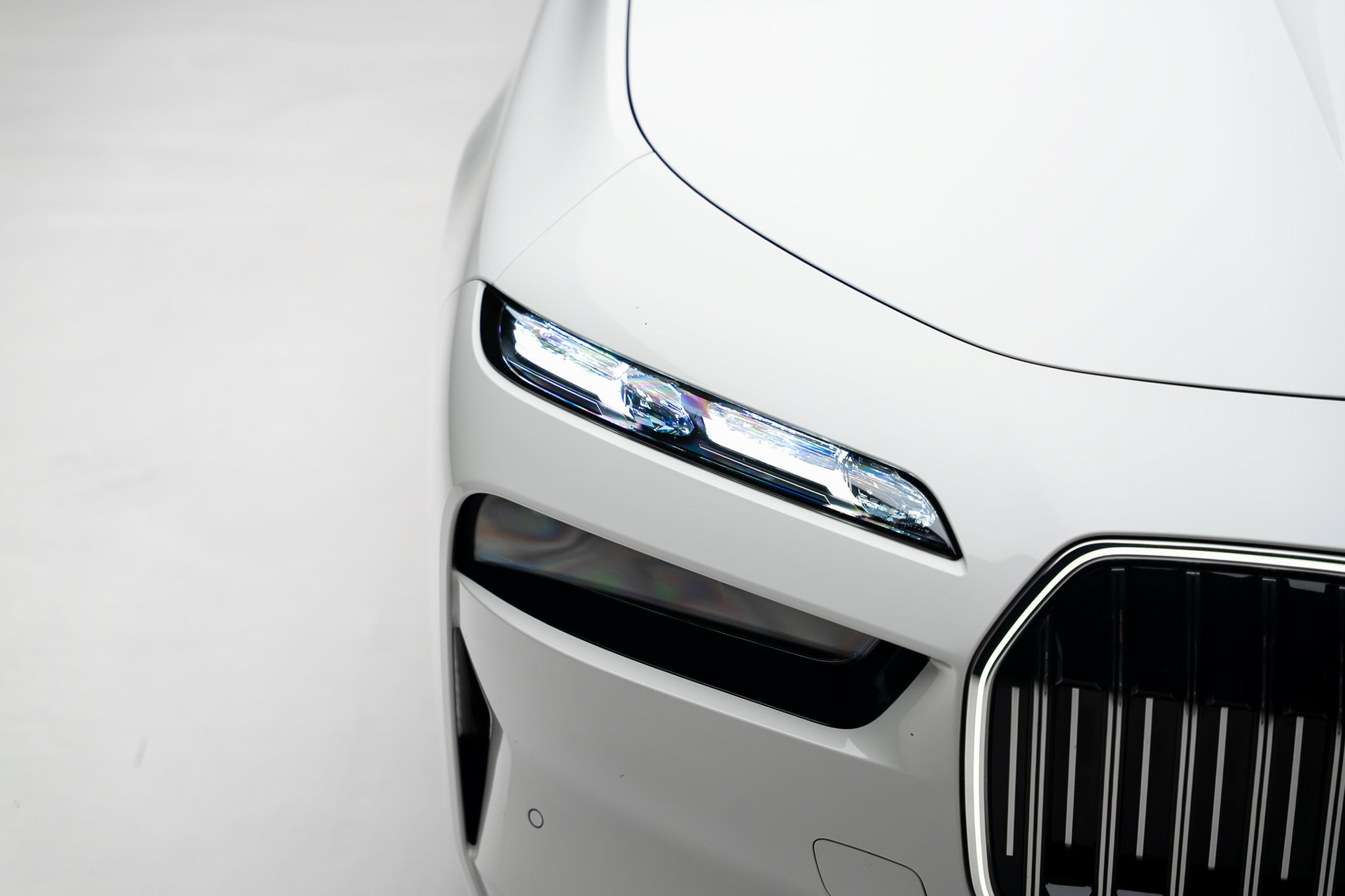 Used 2024 BMW i7 eDrive50 w/ Executive Package RWD image 12