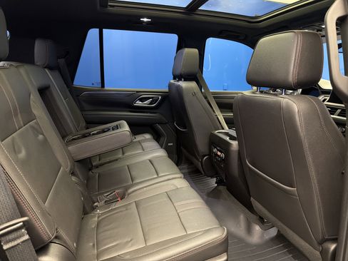 Used 2022 Chevrolet Tahoe RST w/ Sport Performance Package image 28