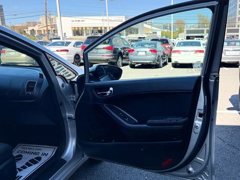 Used 2014 Kia Forte EX FWD image 31