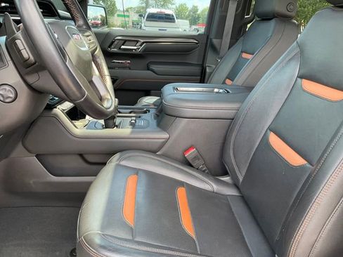 Used 2022 GMC Sierra 1500 AT4 w/ AT4 Preferred Package AWD/4WD image 5