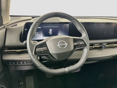 Used 2023 Nissan Ariya FWD image 18