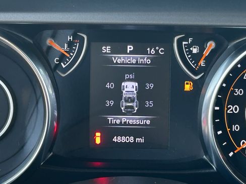 Certified 2022 Jeep Wrangler Unlimited Sport image 29