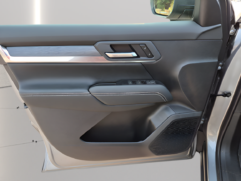 New 2027 GMC Terrain Elevation w/ LPO, Floor Liner Package FWD image 19
