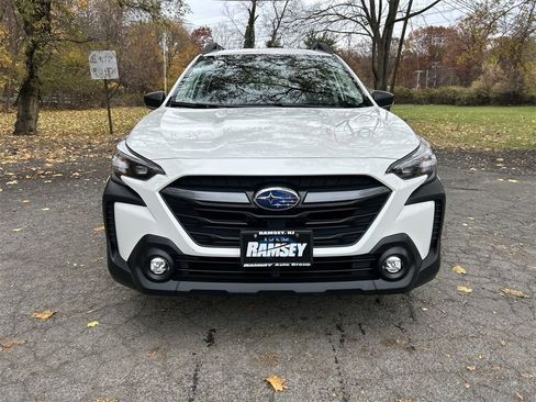 Certified 2023 Subaru Outback 2.5i image 3