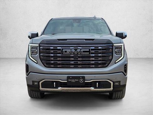 Used 2025 GMC Sierra 1500 Denali Ultimate AWD/4WD image 2