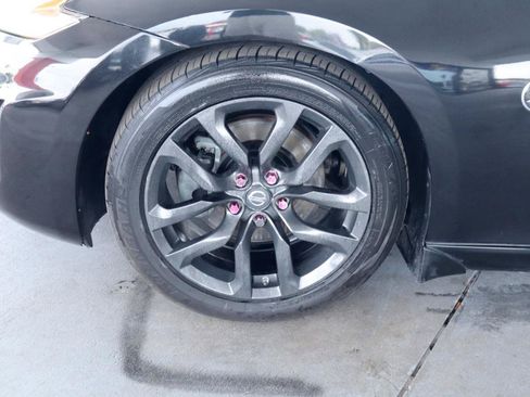 Used 2017 Nissan 370Z Coupe RWD image 12