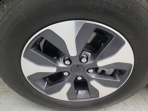 Used 2022 Jeep Grand Cherokee Limited 4xe image 31