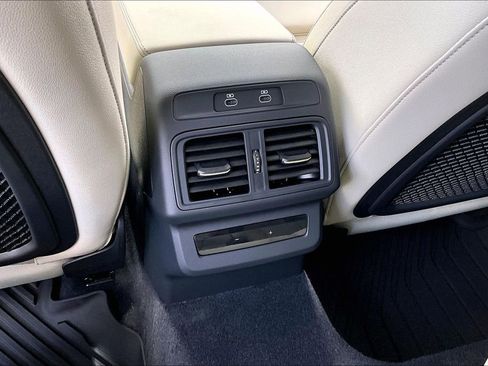 Certified 2025 Audi Q5 Premium Plus image 18