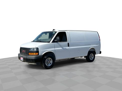 New 2025 GMC Savana 2500 w/ Driver Convenience Package image 4
