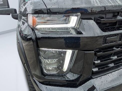 Used 2022 Chevrolet Silverado 3500 LTZ w/ LTZ Plus Package image 9