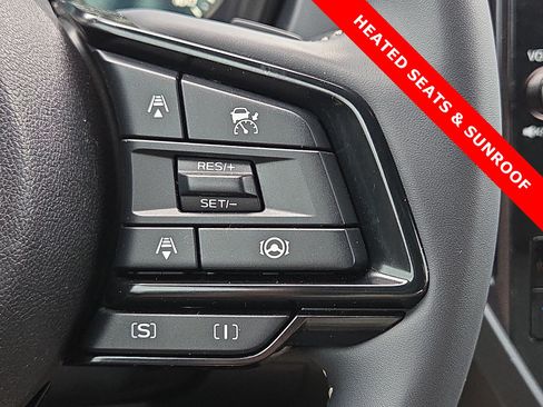 Used 2025 Subaru Forester Premium AWD/4WD image 22