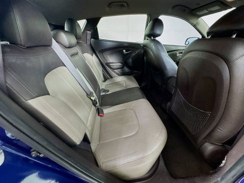 Used 2010 Hyundai Tucson Limited FWD image 31