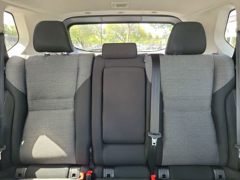 Used 2022 Nissan Rogue SV FWD image 26