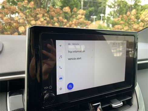 Certified 2024 Toyota Corolla SE image 21