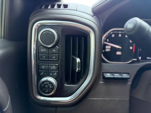 Used 2019 GMC Sierra 1500 Denali w/ Denali Ultimate Package AWD/4WD image 23
