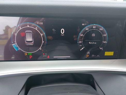 New 2026 Volkswagen Tiguan SE R-Line AWD/4WD image 35