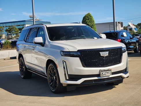 Used 2024 Cadillac Escalade Sport w/ LPO, ONYX Package RWD image 3