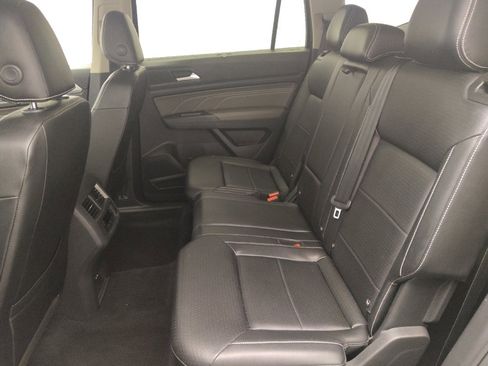 Used 2021 Volkswagen Atlas SEL R-Line image 18