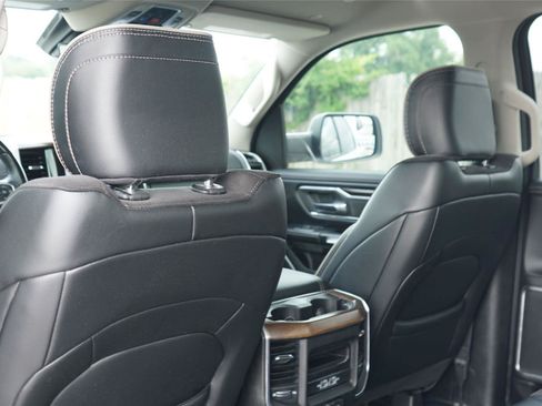 Used 2022 RAM 1500 Laramie RWD image 22