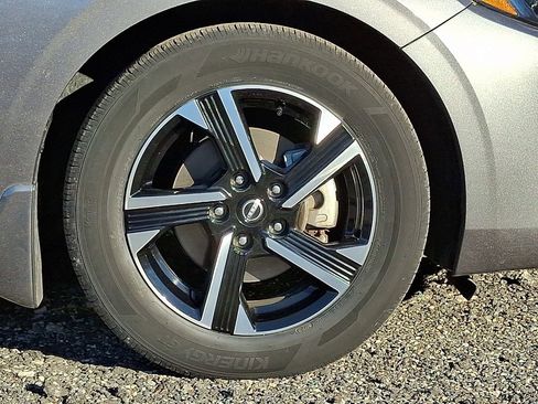 Certified 2024 Nissan Sentra SV image 9