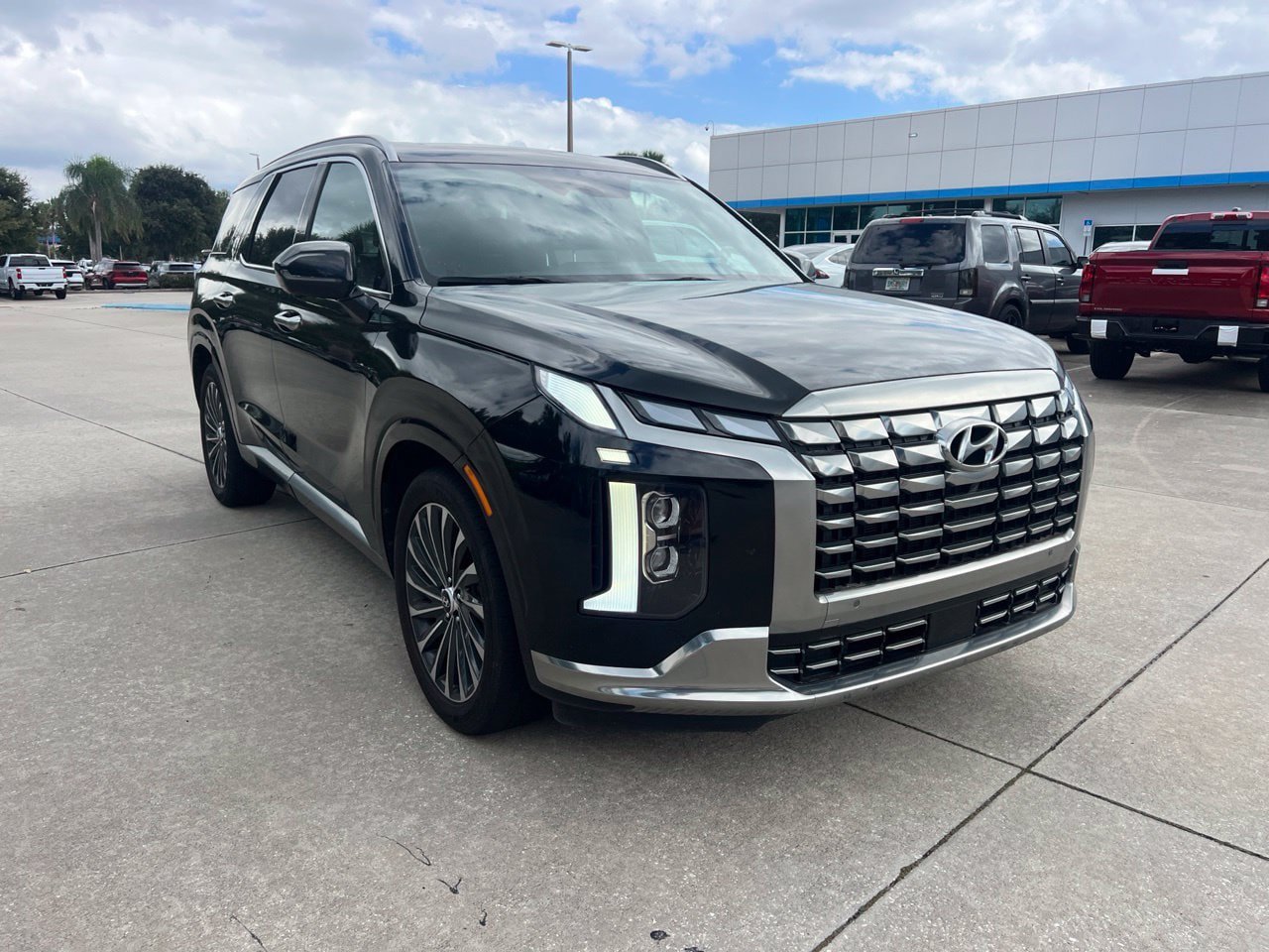 Used 2024 Hyundai Palisade Calligraphy FWD image 9
